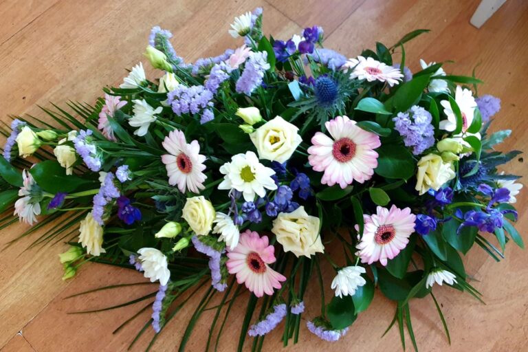 How to Choose the Best Casket Flowers in Sydney for a Farewell